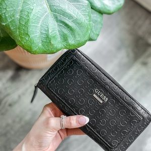 Guess wallet